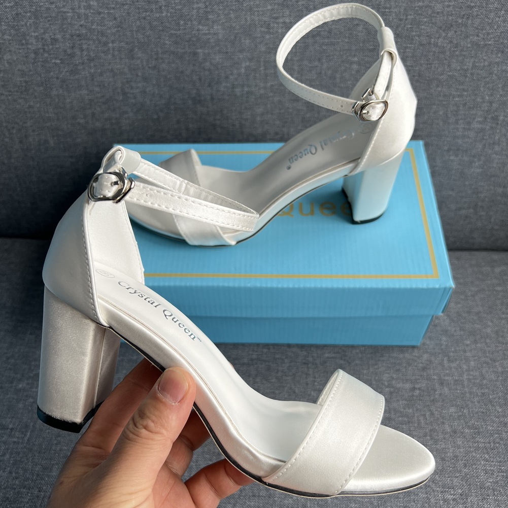 Chaussures grande taille pour  - Women Formal Wear For Wedding avis et prix