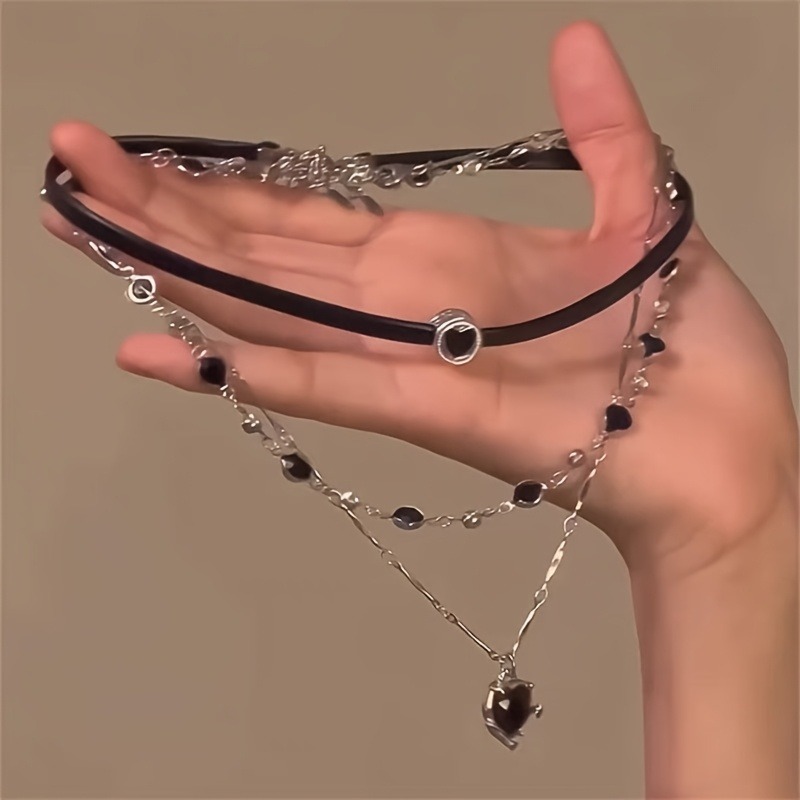 Collier gothique superposé en  - Women'S Gothic Formal Wear avis et prix