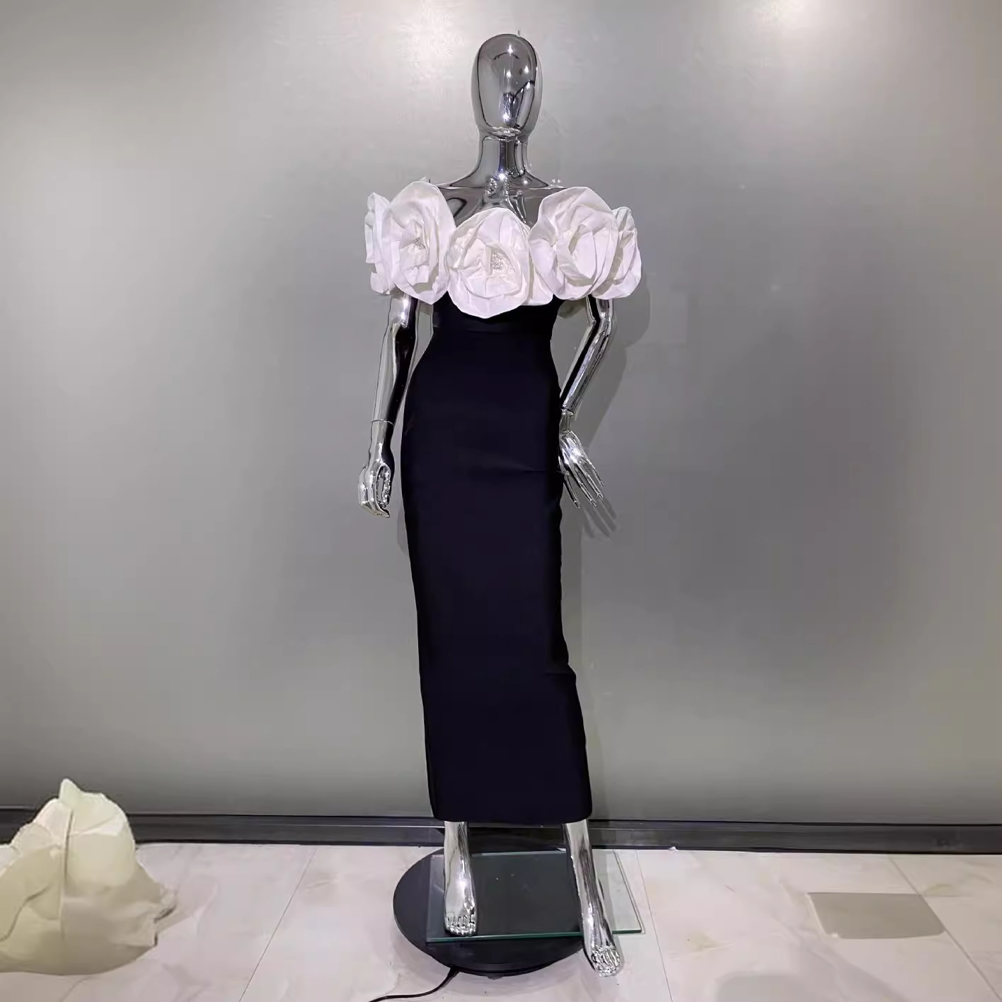 Robe à bandes à fleurs blanche - Women Formal Wear For Wedding avis et prix